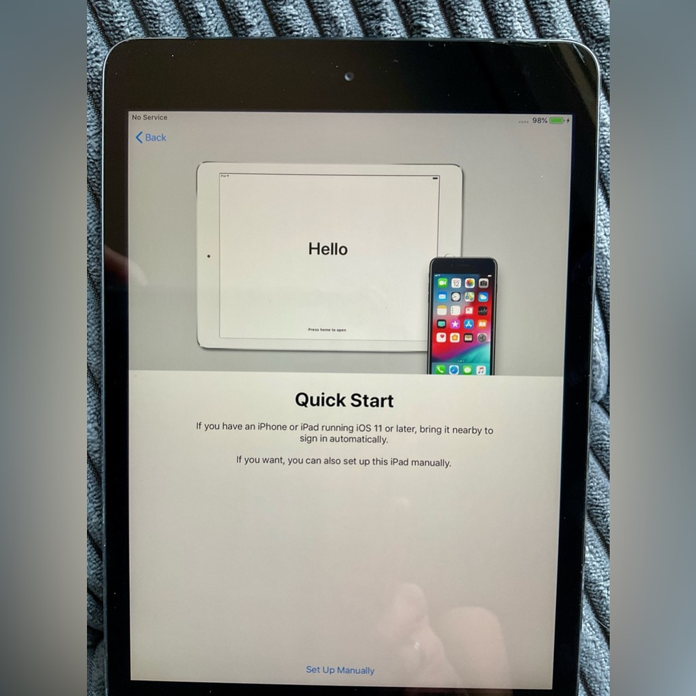 iPad Mini 2nd Gen 32GB wifi + cellular, case